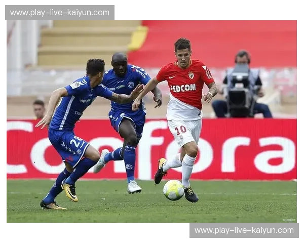 意甲第三轮——激情延续，焦点对决与黑马崛起